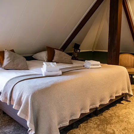 Eethuys De Wormshoef Люнтерен